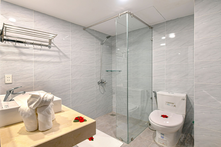 Bathroom 4, Hoi An Dream City Hotel, Da Nang