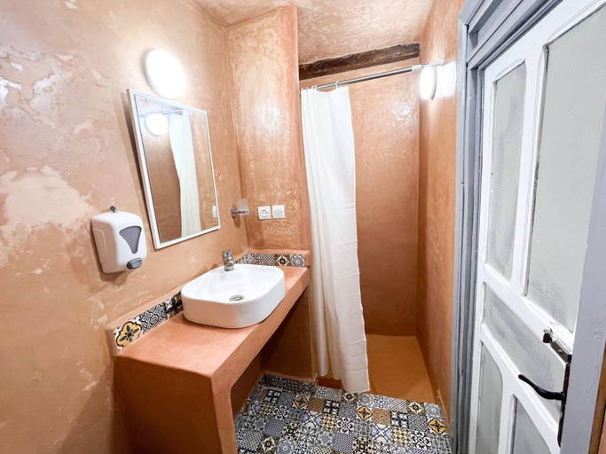 Bathroom 4, Riad Verus - Hostel - Adults Only, Fès