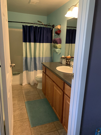 Bathroom 4, South Jetty Inn, Clatsop