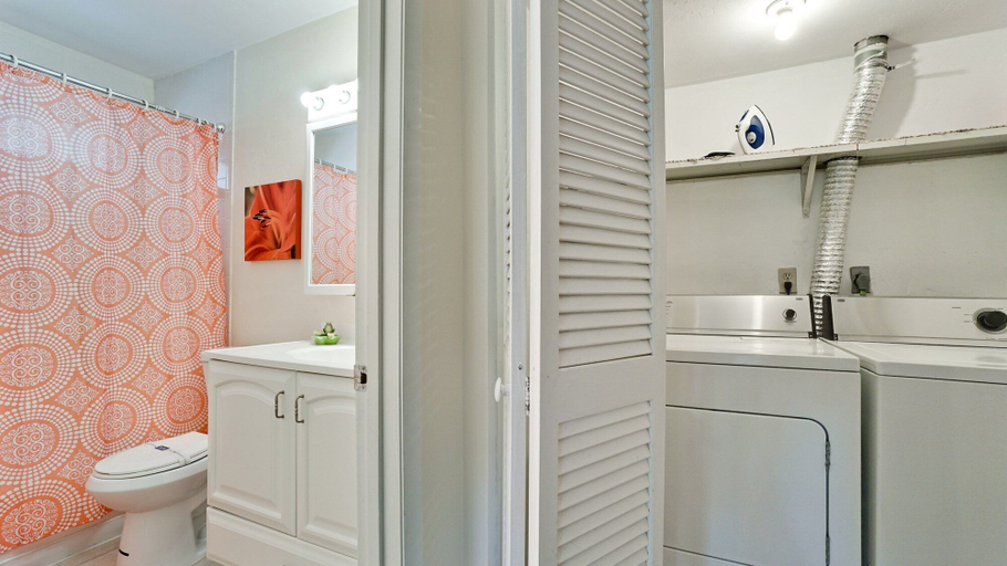 Bathroom 4, Runaway Bay Resort by BBG, Manatee