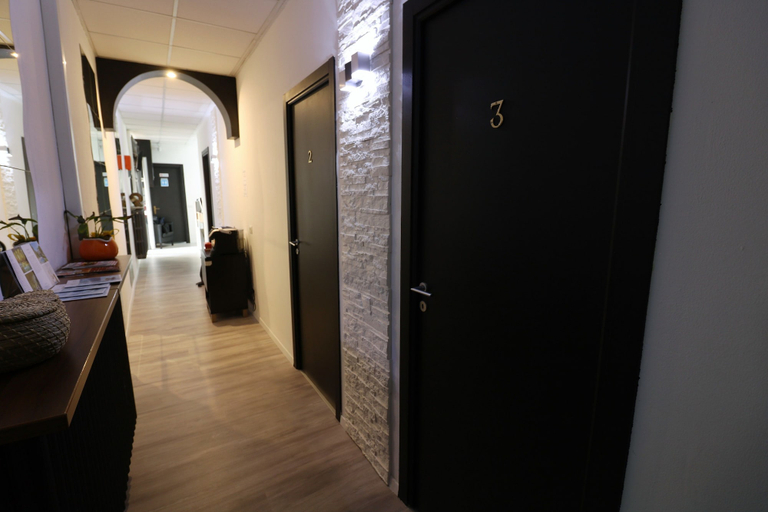 Others 5, Guest House Minas, Milano