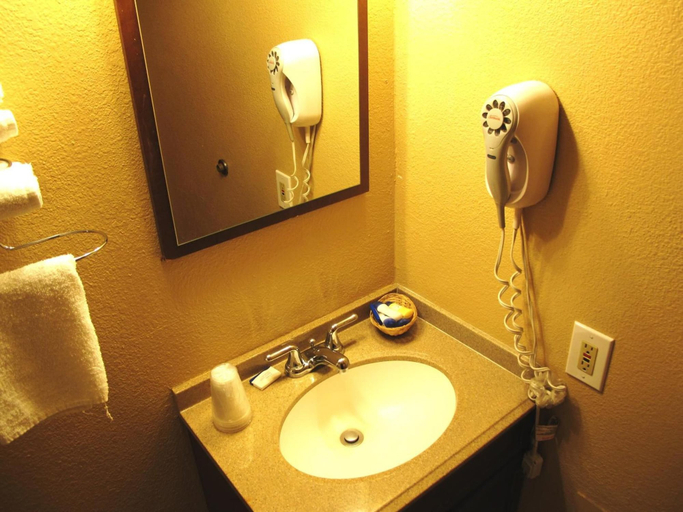 Bathroom 4, Merrill Field Inn, Anchorage