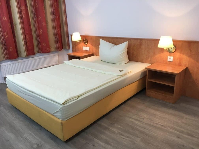 Bedroom 4, Main Kinzig Hotel am Limes, Main-Kinzig-Kreis