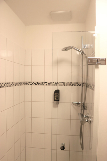 Bathroom 5, Hotel Frederikspark, Segeberg