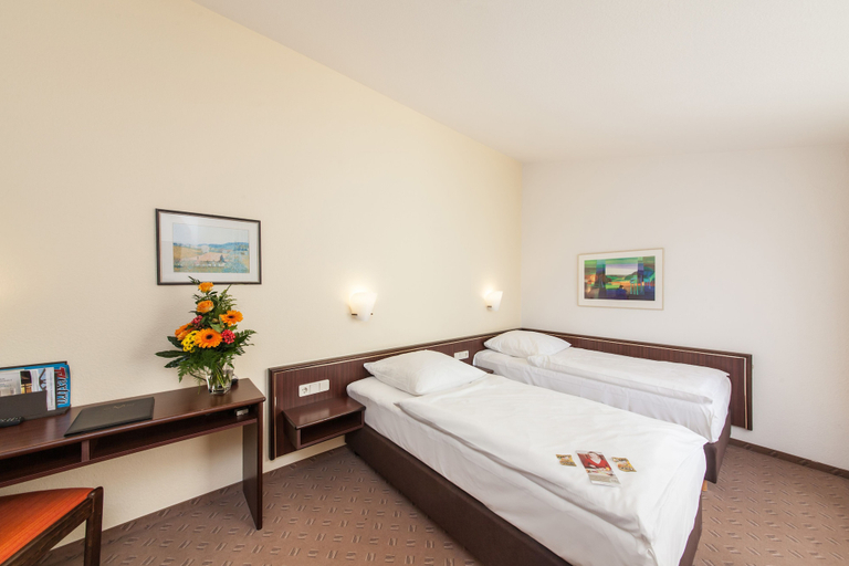 Bedroom 4, Hotel Strijewski, Wolfsburg