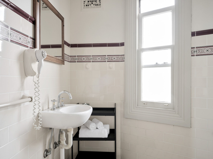 Bathroom 3, The Dunkirk Hotel, Sydney