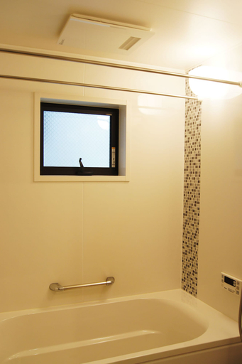 Bathroom 3, Nanba Ruomei, Osaka