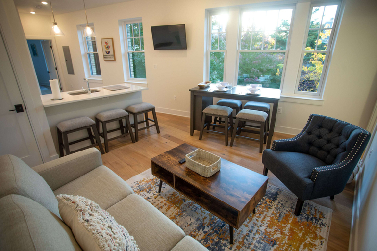 Others 4, Woodley Suites & Residences, District of Columbia