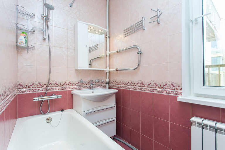 Bathroom 3, Balmont Apartments Mayakovskaya, Northern