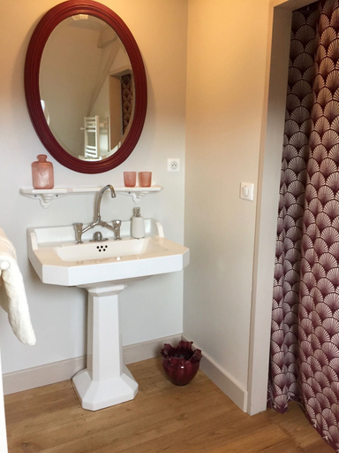 Bathroom 5, B&B Maison D'Orride, Pyrénées-Atlantiques