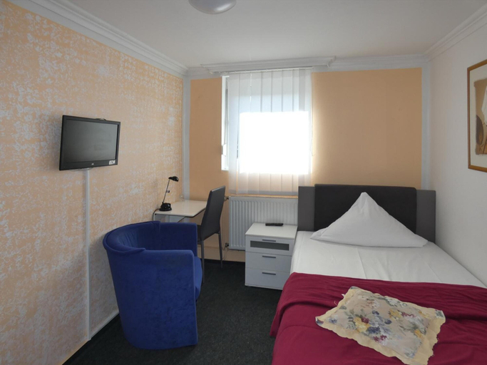 Bedroom 4, Hotel Wolters, Bremen