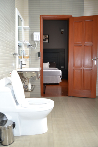 Bathroom 3, Panone Hotel King'Ori, Meru