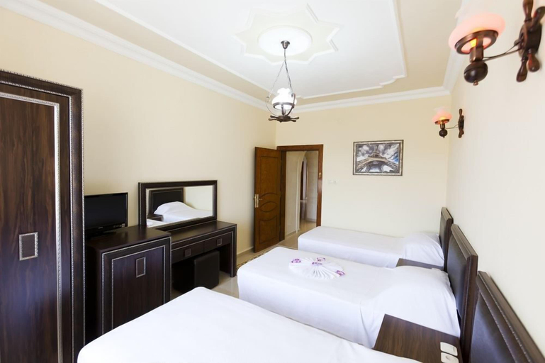 Bedroom 2, Turabdin Hotel, Midyat