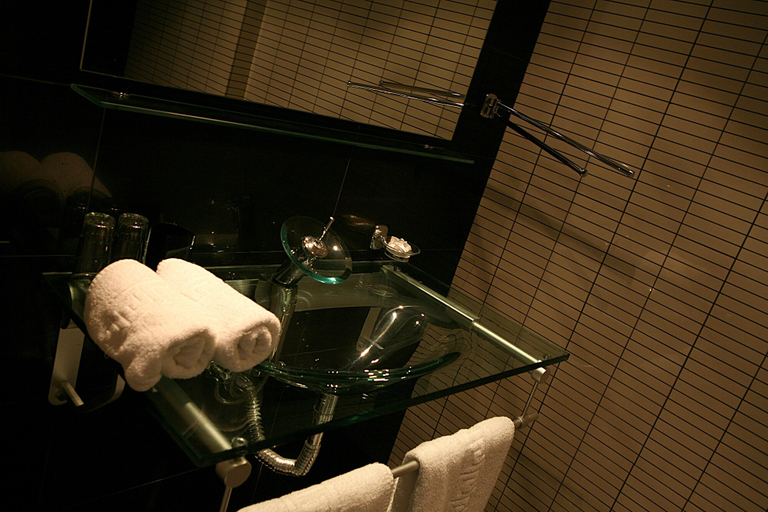 Bathroom 4, Cosmos Hotel, Crete