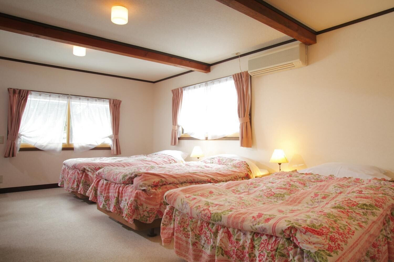 Bedroom 2, Pension Arumu, Hakuba