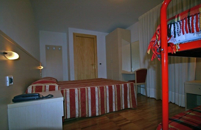 Bedroom 4, Hotel Pradibosco Agrituristico, Udine
