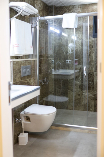 Bathroom 3, Akdeniz Yaşam Otel, Silifke