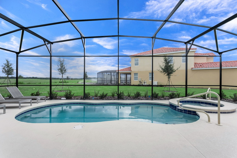 Sport & Beauty 5, 6bed 4Ba Villa Game Room Pool Spa, Polk