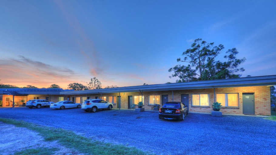 Exterior & Views 2, Hilldrop Motor Inn, Clarence Valley- Grafton