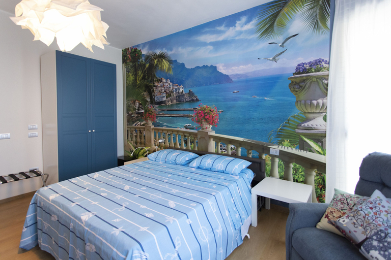 Bedroom 2, Villa Carrara, Salerno