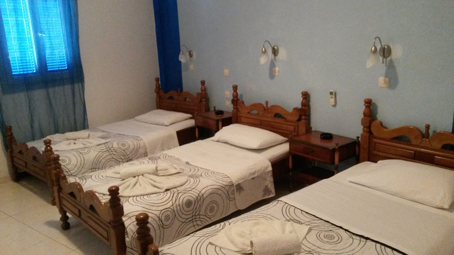 Bedroom 3, Hotel Thirasia, South Aegean