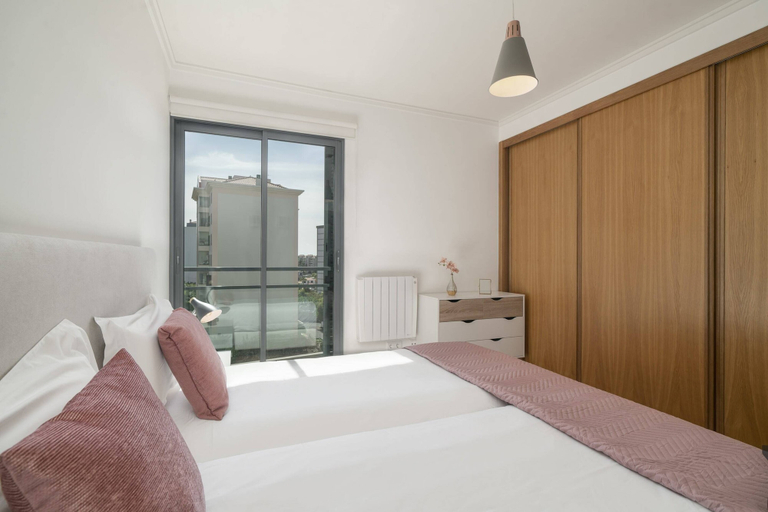 Bedroom 4, Apartment With Pool and Gym, Piornais Residence I, Funchal