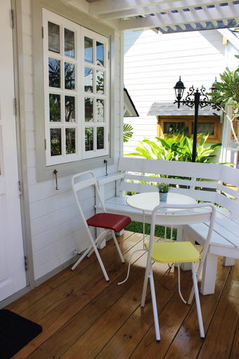 Exterior & Views 6