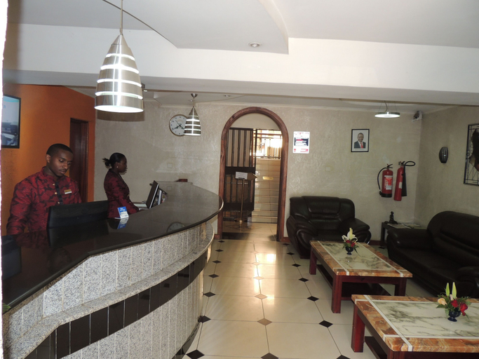 Others 5, Hennessis Hotel, Starehe