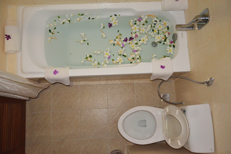 Bathroom 5, Parklane Hotel, Siem Reap