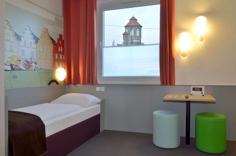 Bedroom 4, B&B Hotel Osnabrück, Osnabrück