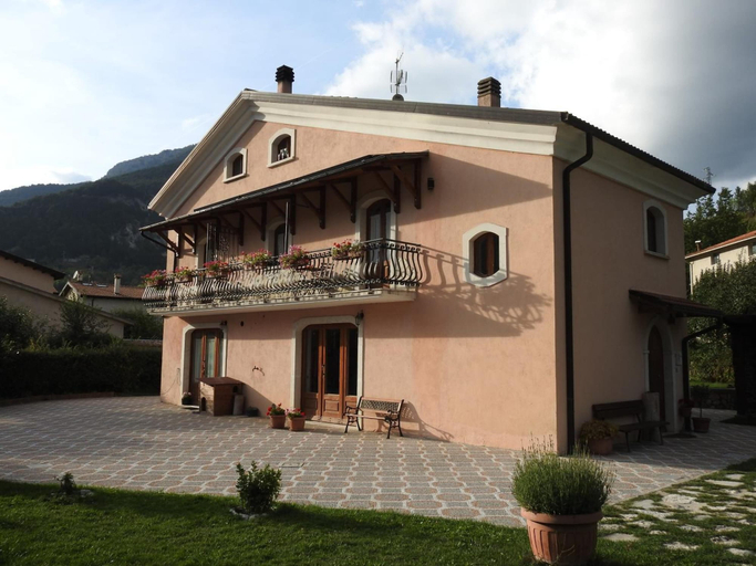Exterior & Views 2, B&B Da Nonna Li, L'Aquila