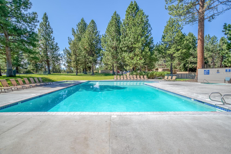 Sport & Beauty 3, River Ridge 426B - Meredith Lodging, Deschutes