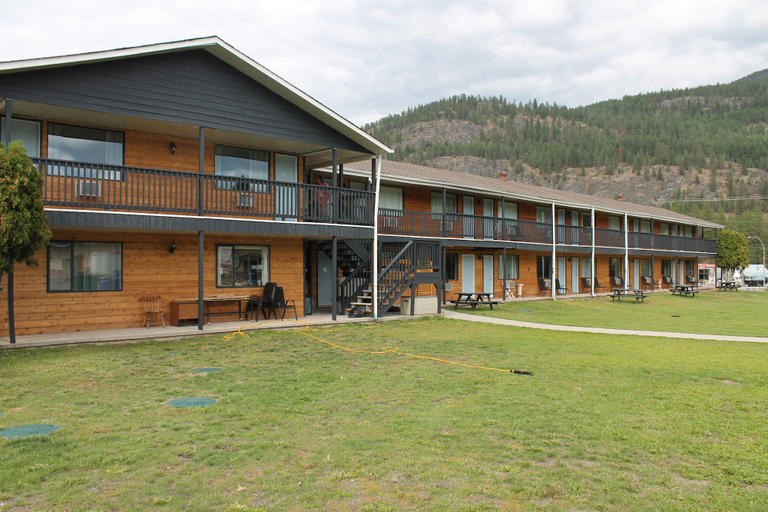 Exterior & Views 2, Christina Lake Motel and RV Park, Kootenay Boundary