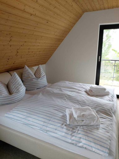 Bedroom 3, Pension Petersen, Vorpommern-Rügen
