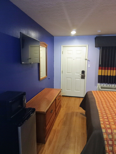 Bedroom 2, Coldspring Inn, San Jacinto