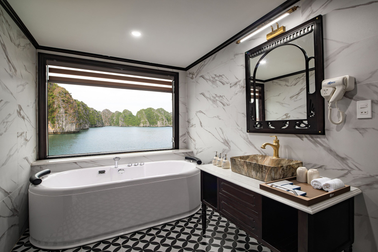 Bathroom 5, Aspira Cruises, Hạ Long