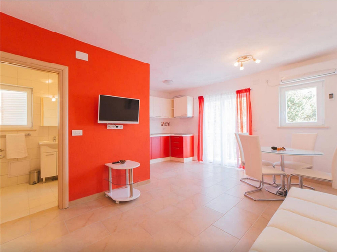Others 4, House Karlo Apartments, Omiš