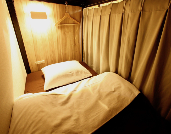 Bedroom 4, Namba Guesthouse HIVE - Hostel, Osaka