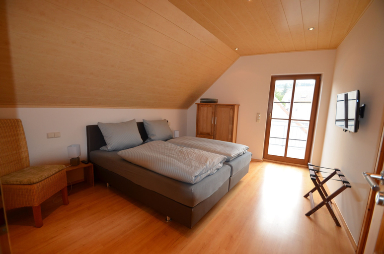 Bedroom 3, Hofgut Metzler, Alzey-Worms