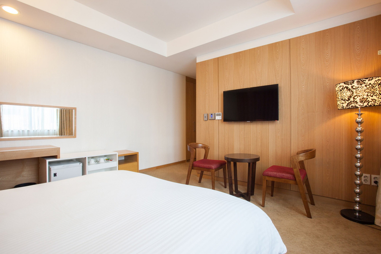 Bedroom 5, Pharos Hotel, Songpa