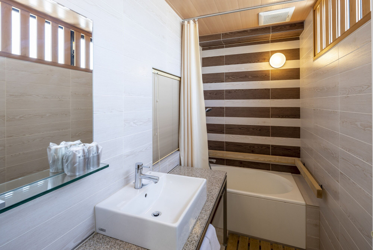 Bathroom 4, Hotel Dogo Yaya, Matsuyama