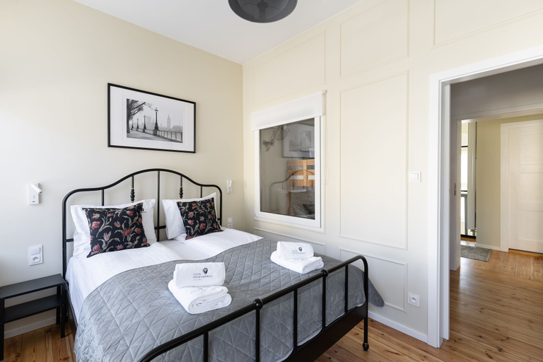 Bedroom 2, London - Cozy City Stay by Lion Apartments Sopot, Sopot