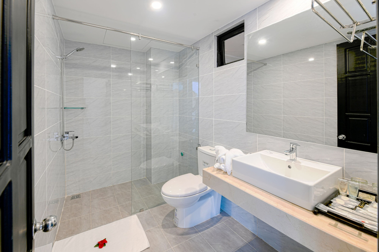 Bathroom 4, Hoi An Dream City Hotel, Da Nang