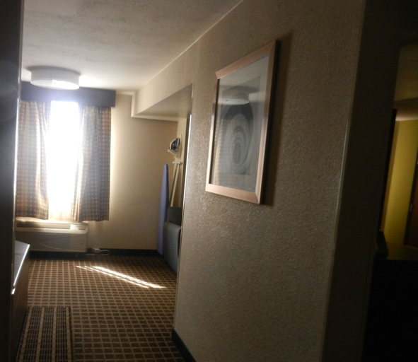 Others 5, Best Western Adena Inn, Ross