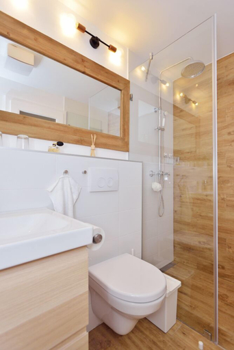 Bathroom 3, Klauzal 33 Apartment II., Budapesti