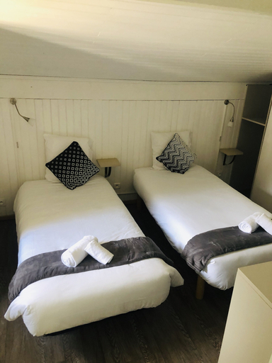 Bedroom 3, Hôtel Côte et Lac, Landes