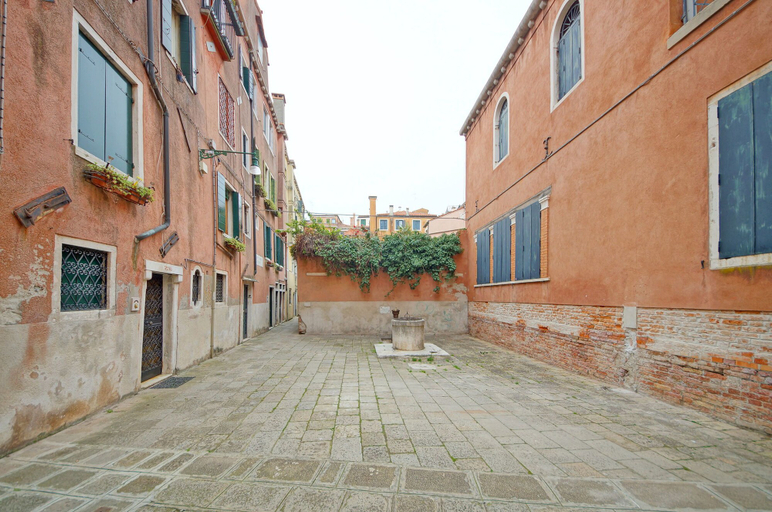 Others 4, DolceVita Apartments N. 387, Venezia
