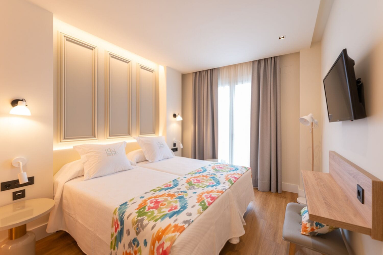Bedroom 4, La Puerta de Nerja Hostal Boutique, Málaga