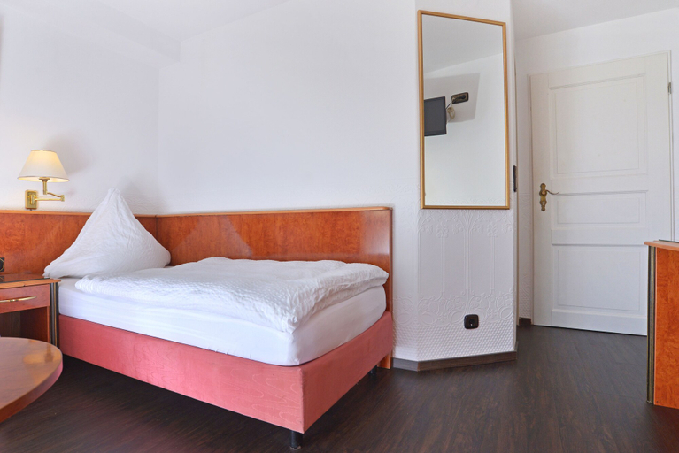 Bedroom 2, Hotel Zehnthof, Cochem-Zell