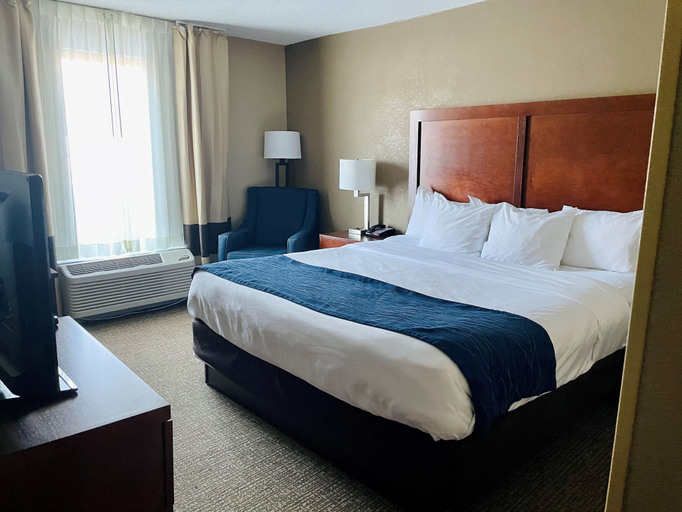 Bedroom 3, Comfort Inn Randolph - Boston, Norfolk